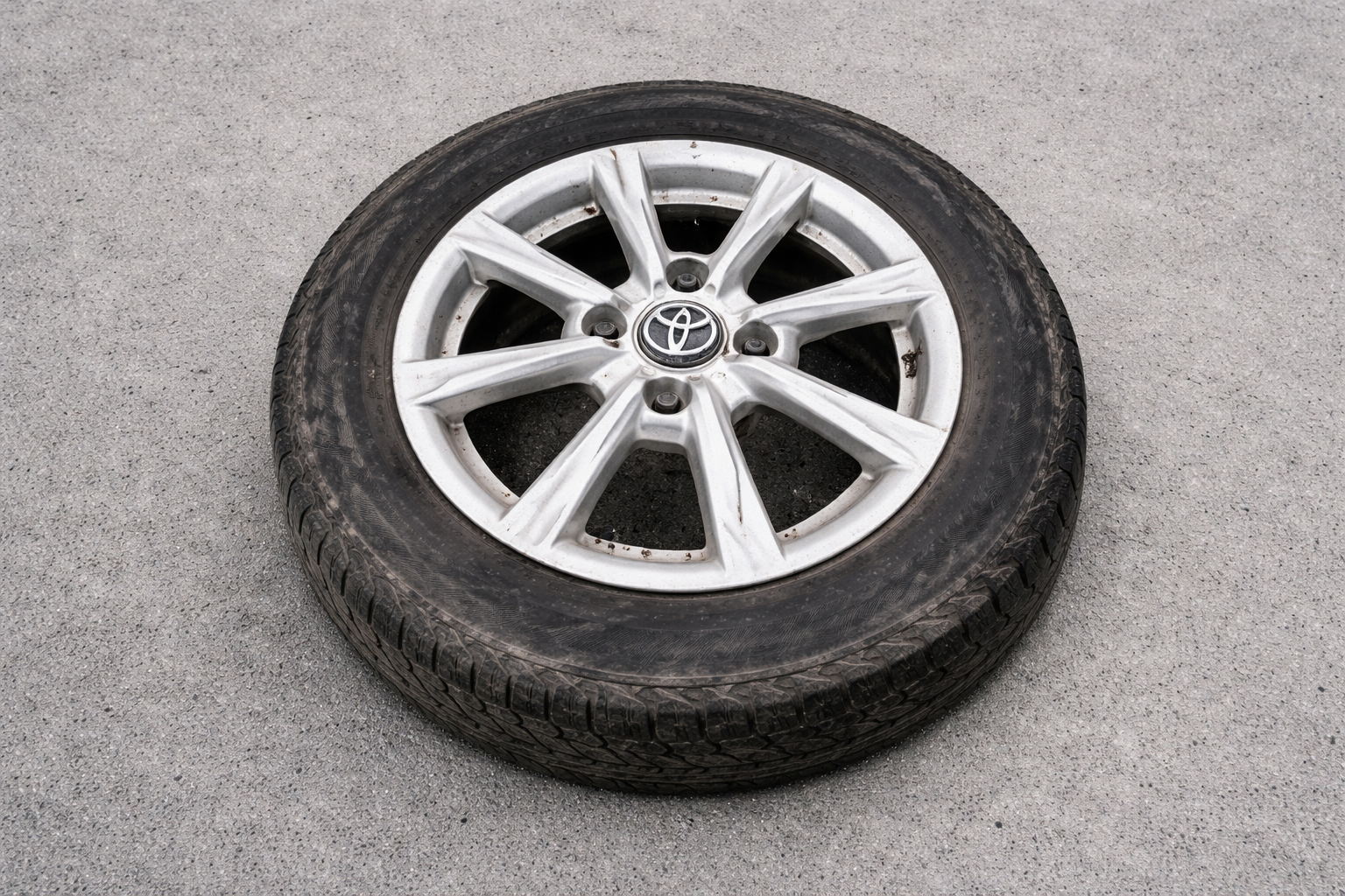 タイヤ付ホイール