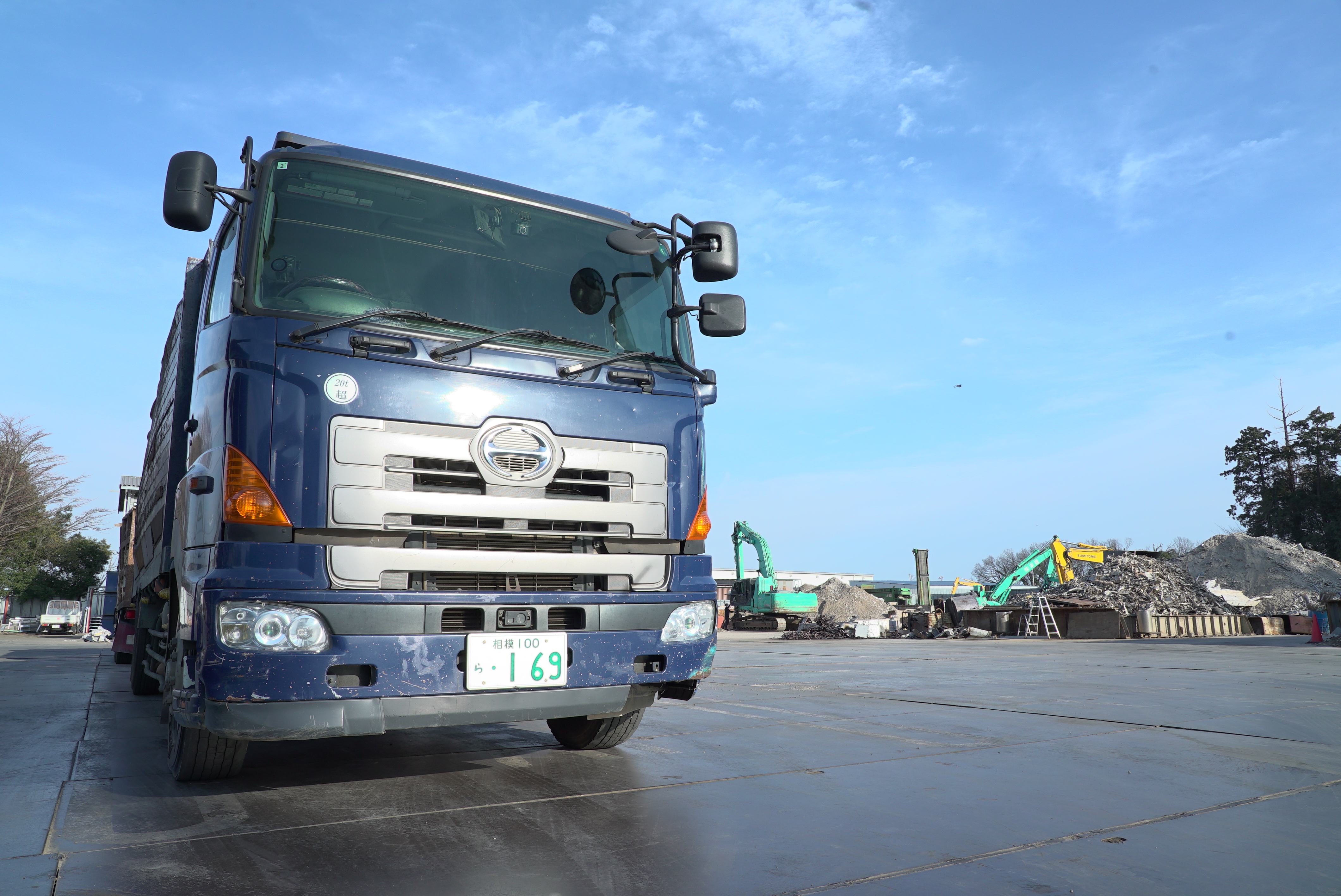 スクラップ回収用10tトラック